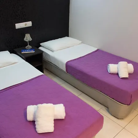 Hotel Erato 2*
