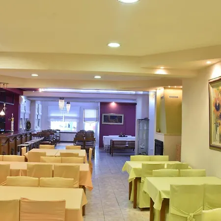 Erato Hotel